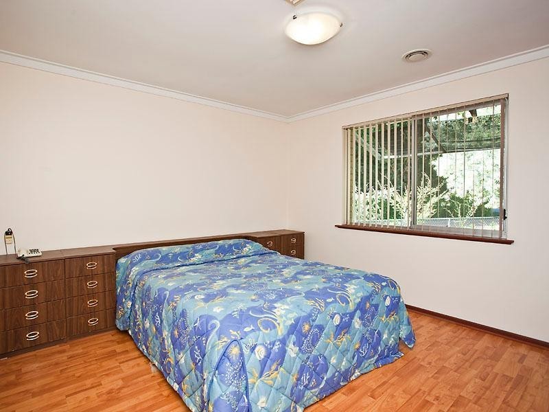15  Berle Way, High Wycombe WA 6057