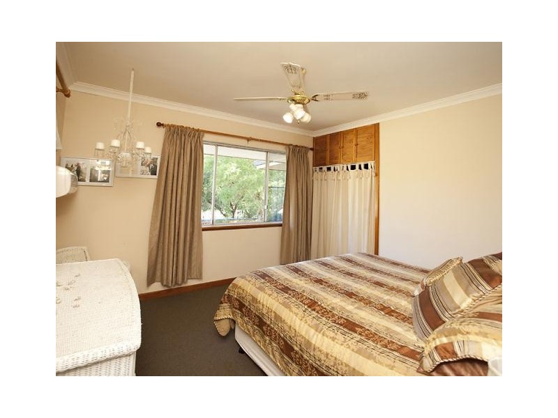 50 Grove Road, Walliston WA 6076