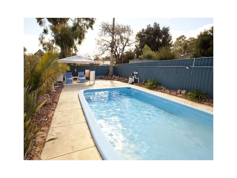 50 Grove Road, Walliston WA 6076