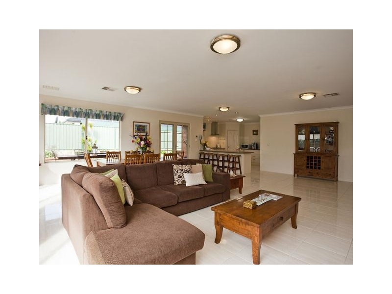 51 Benson Way, High Wycombe WA 6057