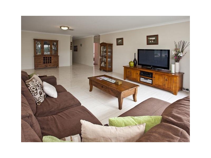 51 Benson Way, High Wycombe WA 6057