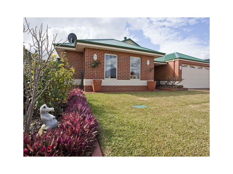 51 Benson Way, High Wycombe WA 6057