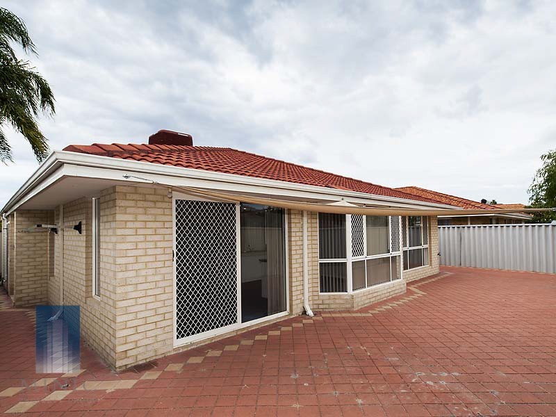 32 Salesian Court, Queens Park WA 6107