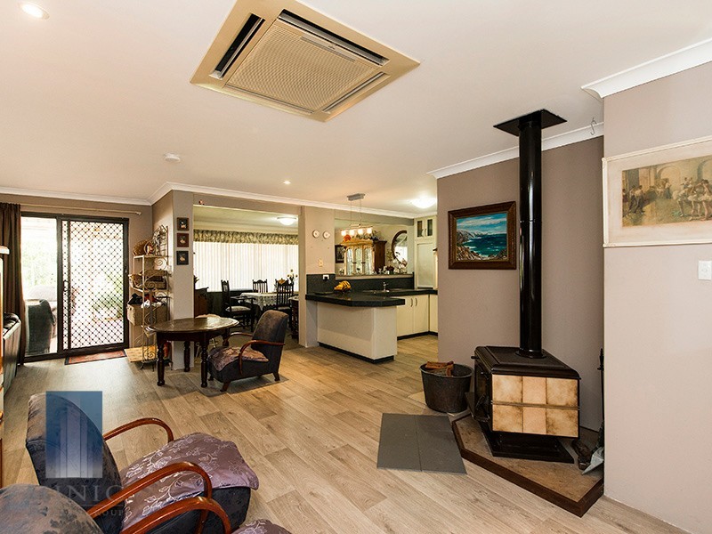 81 Rostrata Avenue, Willetton WA 6155