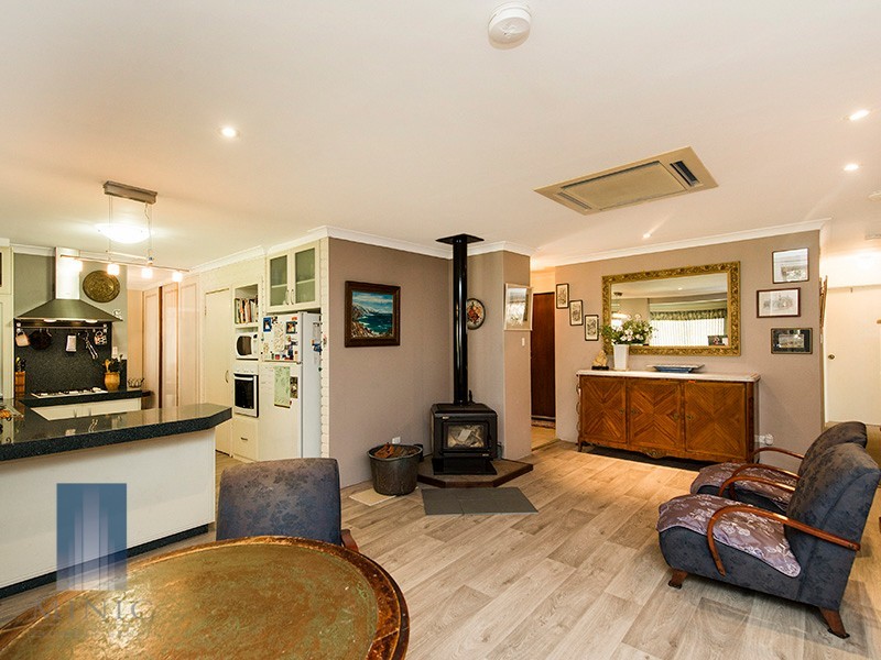 81 Rostrata Avenue, Willetton WA 6155