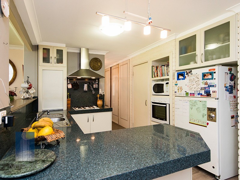 81 Rostrata Avenue, Willetton WA 6155