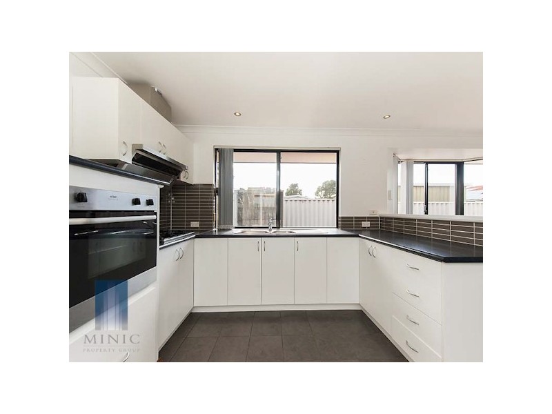 24 Prince Regent Boulevard, Gosnells WA 6110