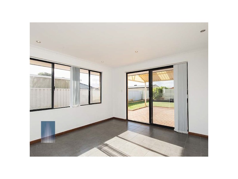 24 Prince Regent Boulevard, Gosnells WA 6110