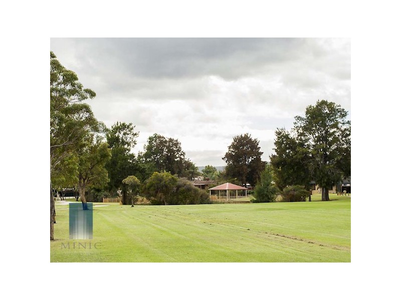 24 Prince Regent Boulevard, Gosnells WA 6110