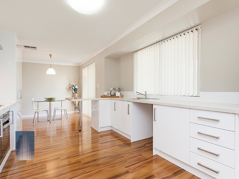 12 Narcissus Avenue, Parkwood WA 6147