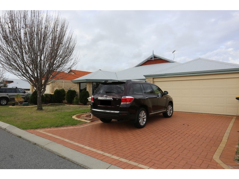 7 Totara Avenue, Canning Vale WA 6155