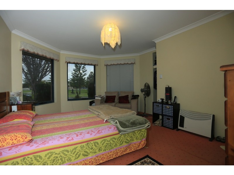 7 Totara Avenue, Canning Vale WA 6155