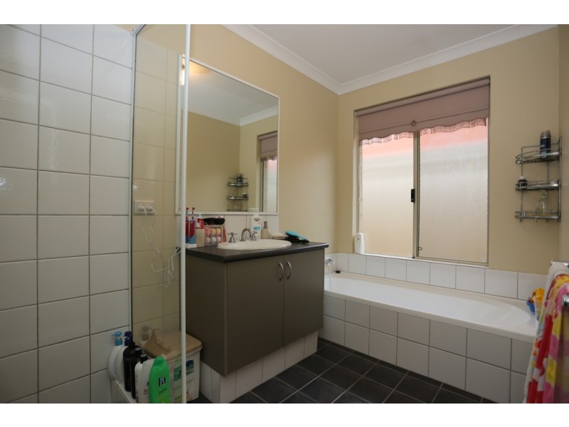 7 Totara Avenue, Canning Vale WA 6155