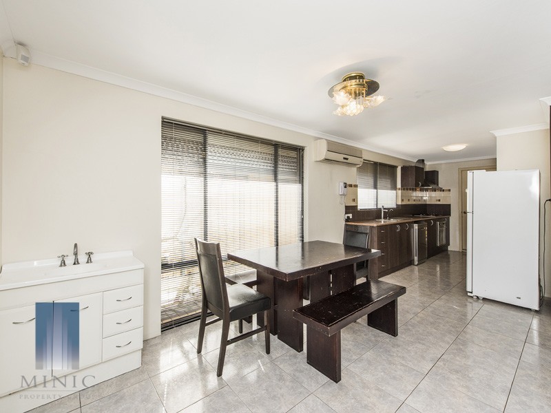 9 Cromarty Gardens, Canning Vale WA 6155