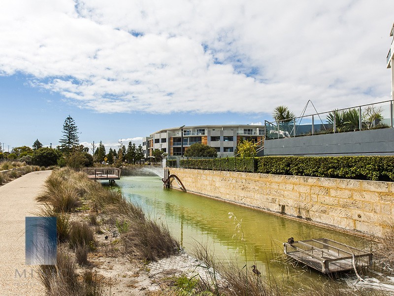 49/25 O’Connor Close, North Coogee WA 6163