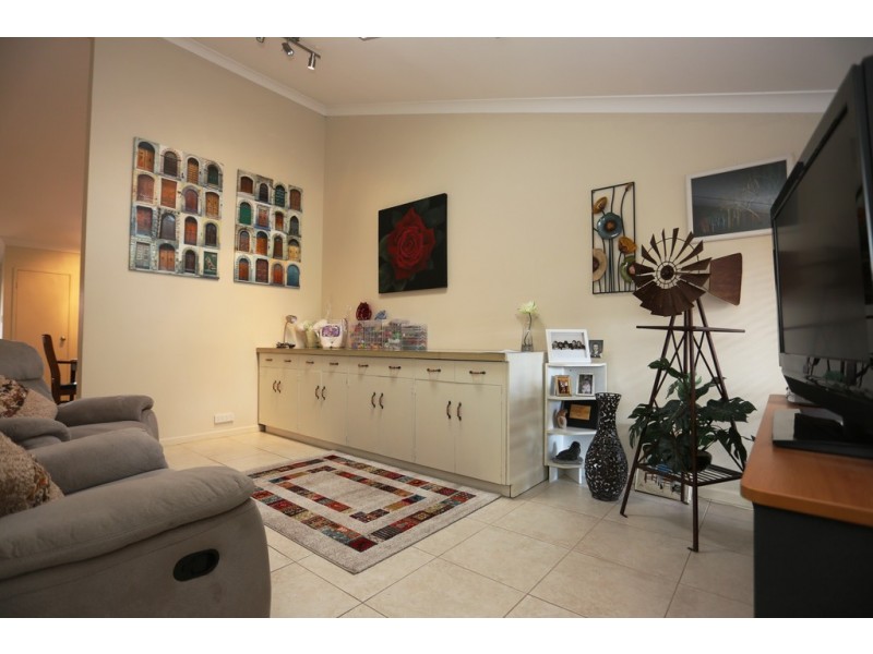 5B Menzies Place, Thornlie WA 6108