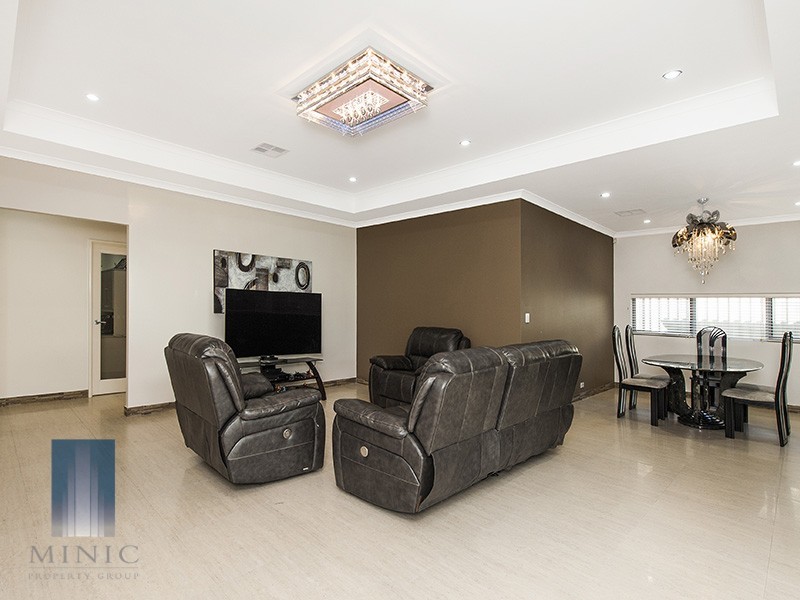 18 Nuffield Street, Piara Waters WA 6112