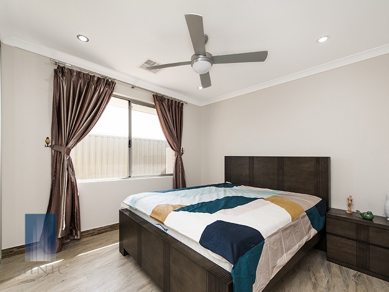 18 Nuffield Street, Piara Waters WA 6112