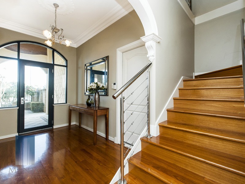 27 Stitfold Promenade, Salter Point WA 6152