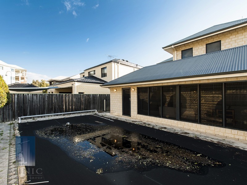 27 Stitfold Promenade, Salter Point WA 6152
