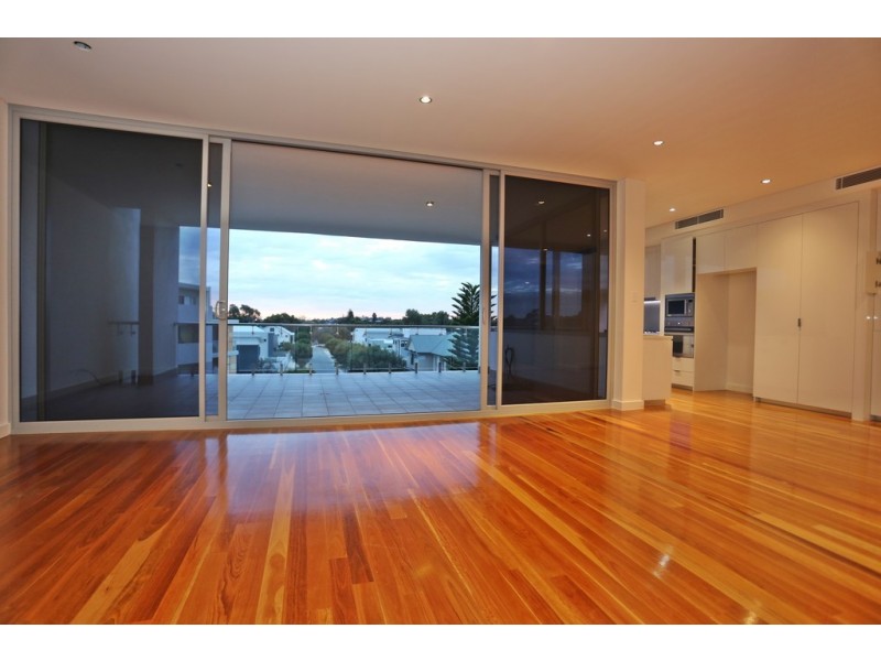 14/30 South Beach Promenande, North Coogee WA 6163