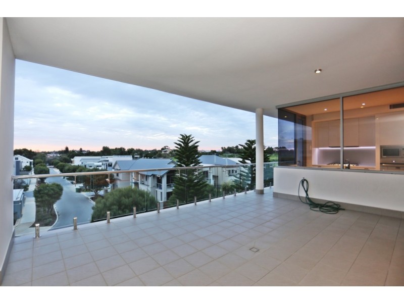 14/30 South Beach Promenande, North Coogee WA 6163