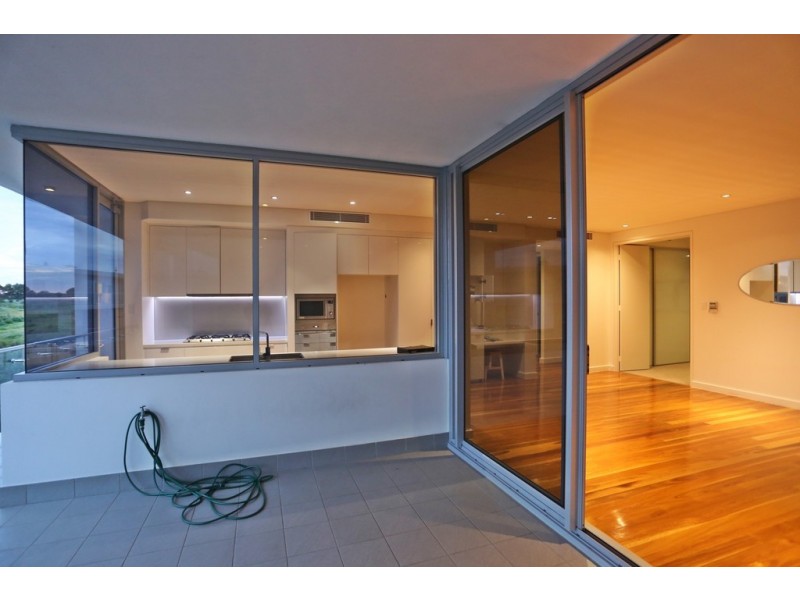 14/30 South Beach Promenande, North Coogee WA 6163