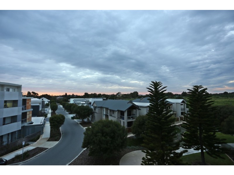 14/30 South Beach Promenande, North Coogee WA 6163