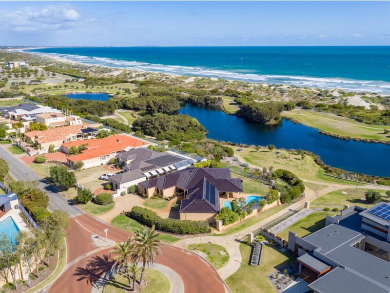 15 San Javier Circle, Secret Harbour WA 6173