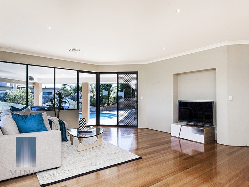 15 San Javier Circle, Secret Harbour WA 6173