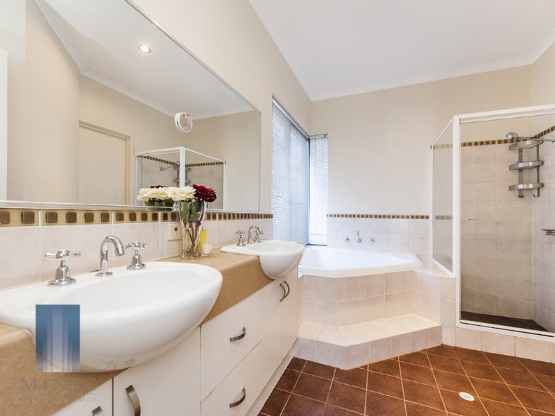45 Gentilli Way, Salter Point WA 6152