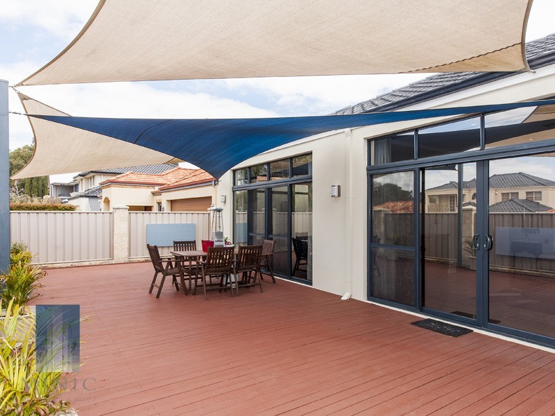 45 Gentilli Way, Salter Point WA 6152