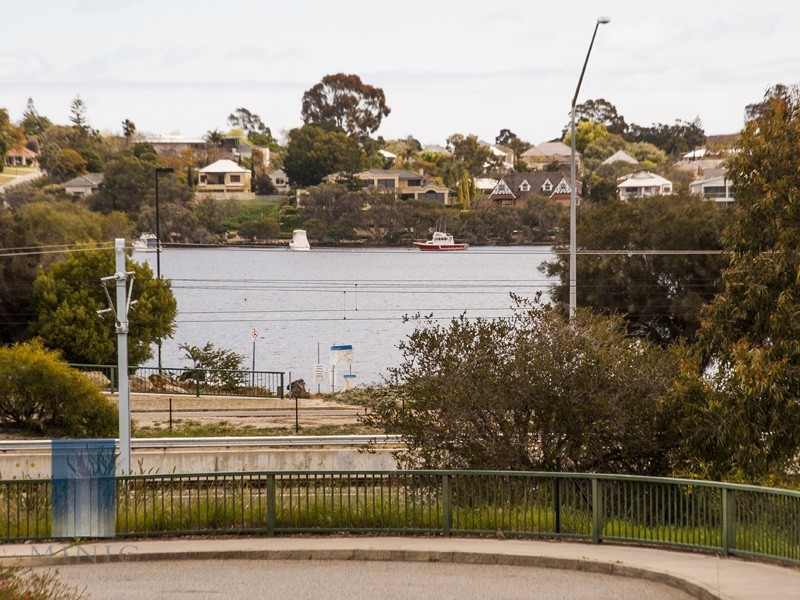 45 Gentilli Way, Salter Point WA 6152