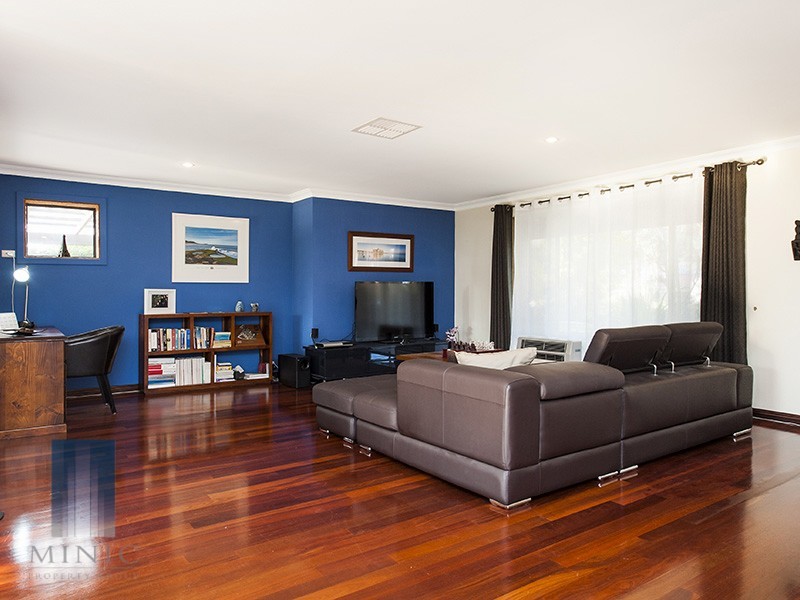 12 Doomben Court, Willetton WA 6155