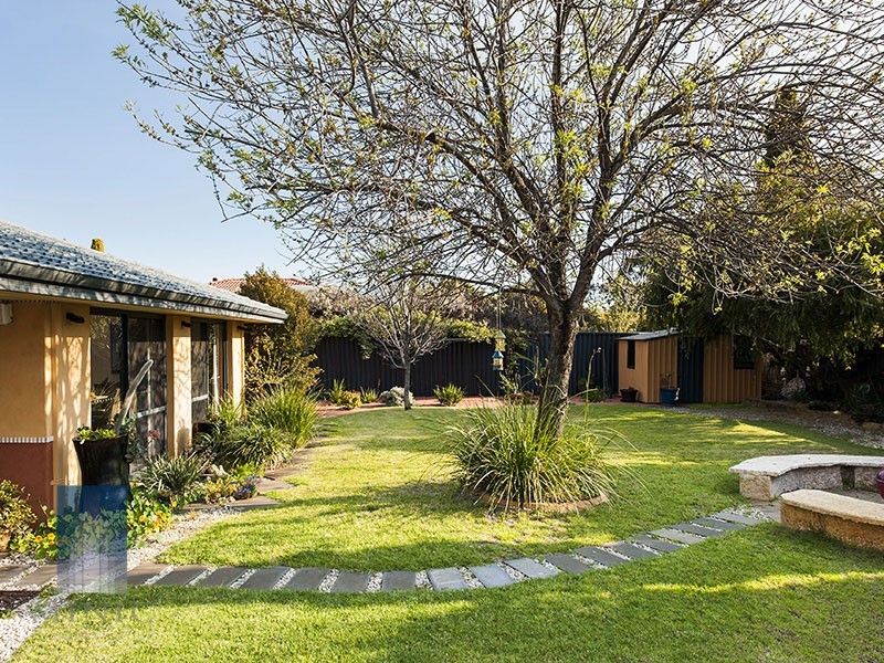12 Doomben Court, Willetton WA 6155