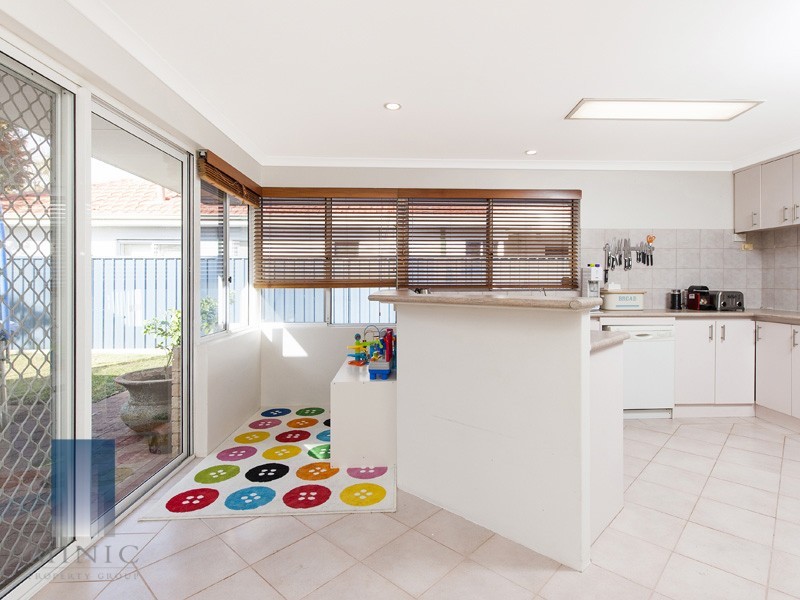 23 Warner Court, Manning WA 6152