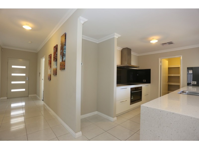 48 Alnwick Turn, Landsdale WA 6065