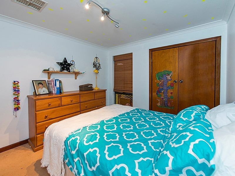 38 Collett Way, Leeming WA 6149