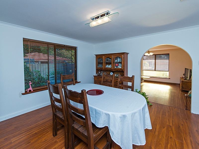 38 Collett Way, Leeming WA 6149