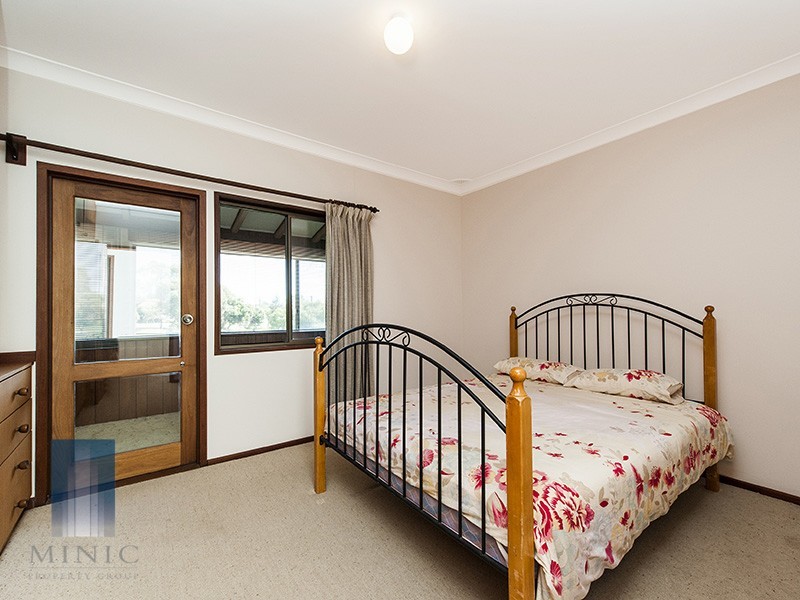 40 Karunjie Road, Golden Bay WA 6174
