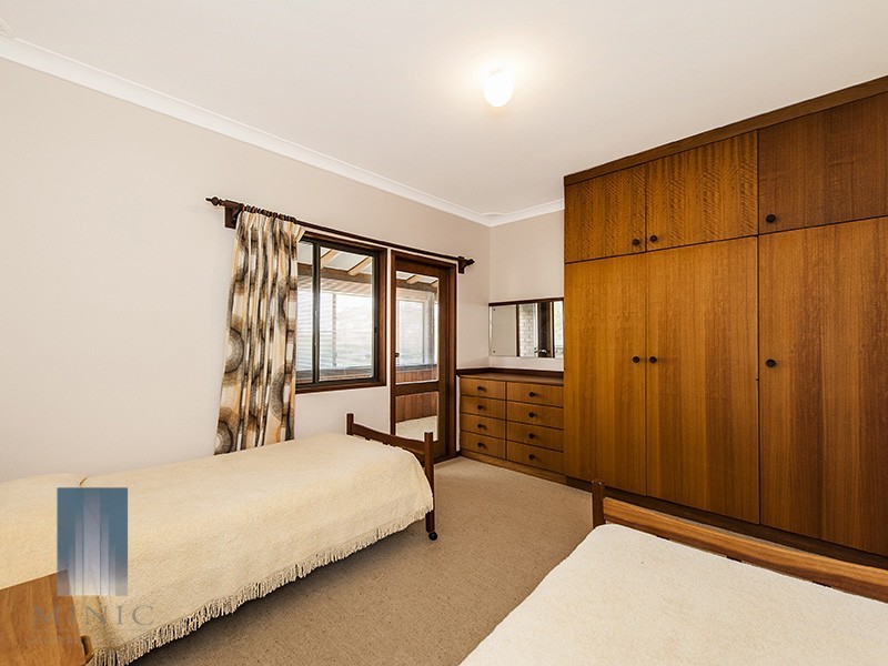 40 Karunjie Road, Golden Bay WA 6174