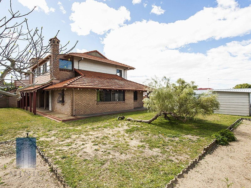 40 Karunjie Road, Golden Bay WA 6174