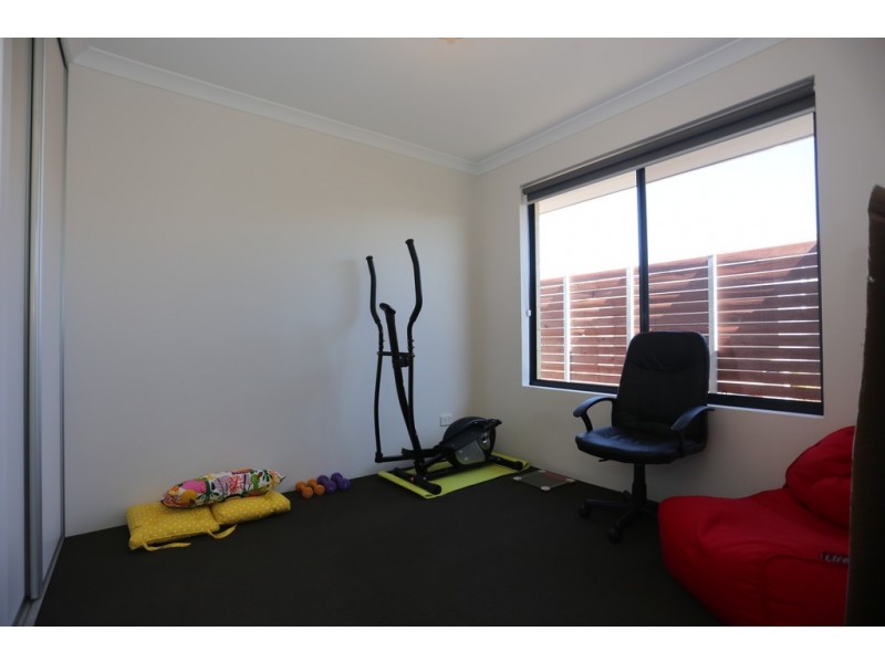 10 Trinity Close, Canning Vale WA 6155
