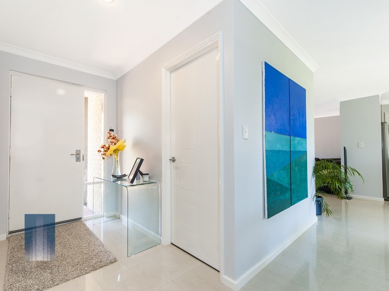 2/103 Leach highway, Wilson WA 6107