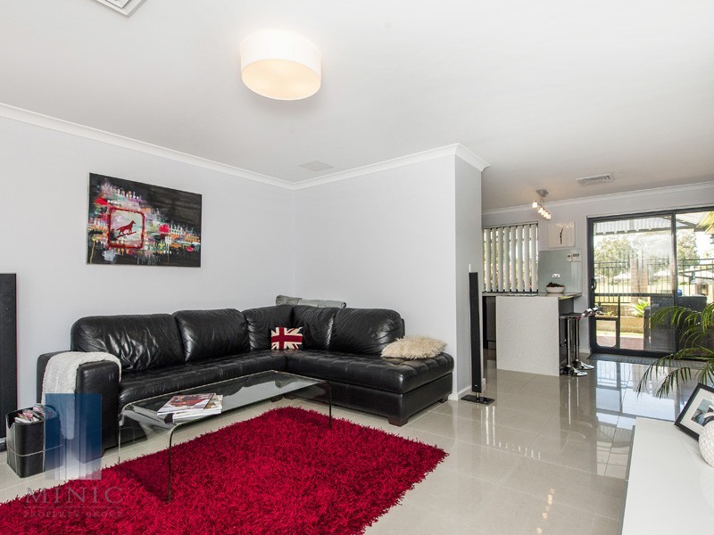 2/103 Leach highway, Wilson WA 6107