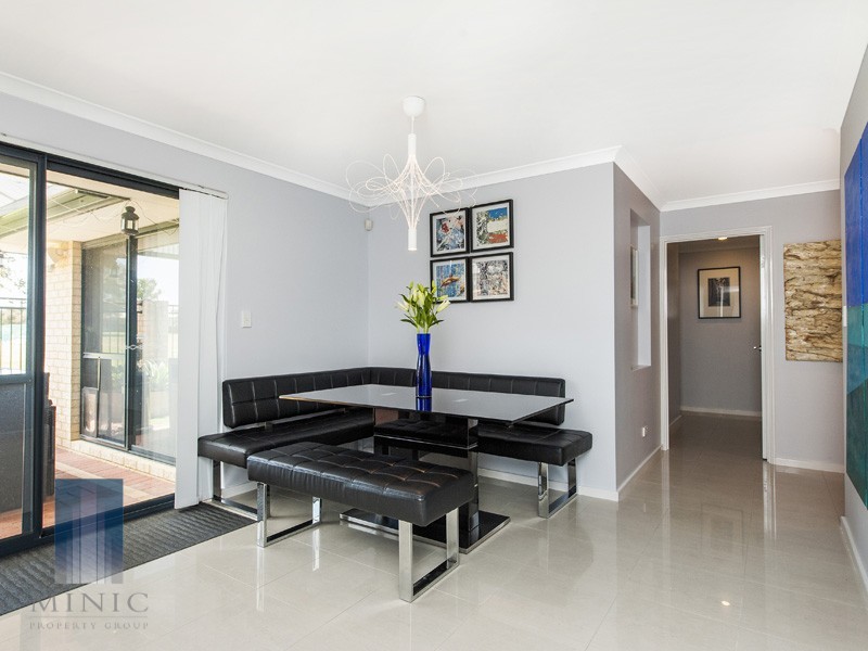 2/103 Leach highway, Wilson WA 6107