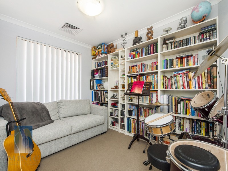 2/103 Leach highway, Wilson WA 6107