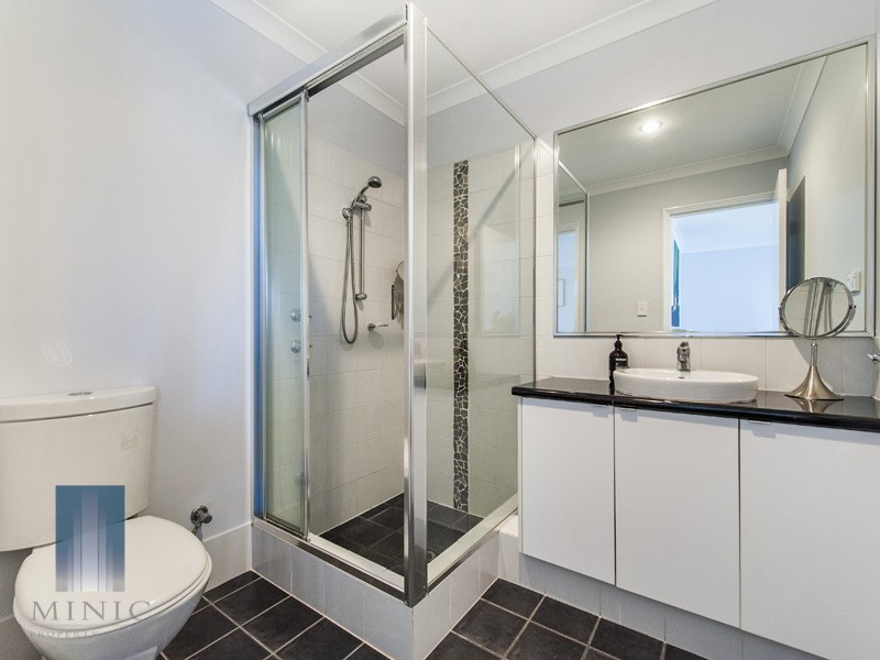 2/103 Leach highway, Wilson WA 6107