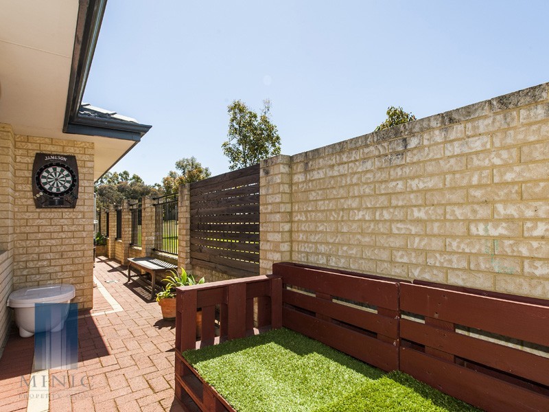 2/103 Leach highway, Wilson WA 6107