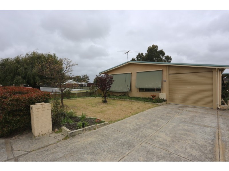 68 Armstrong Rd, Wilson WA 6107